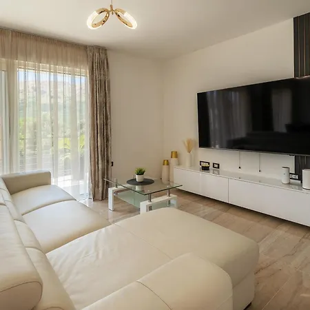 Marina With A Pool Villa