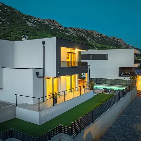 Villa Marina With A Pool