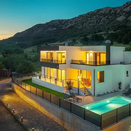 Villa Marina With A Pool