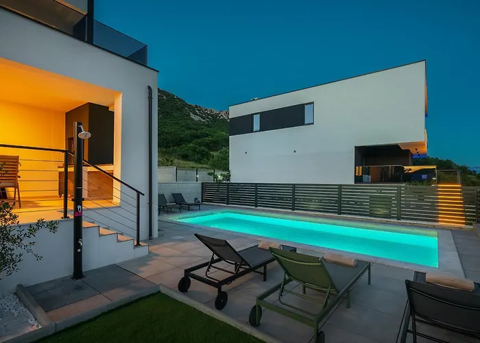 Willa Marina With A Pool *