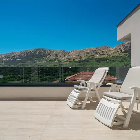 Marina With A Pool Villa