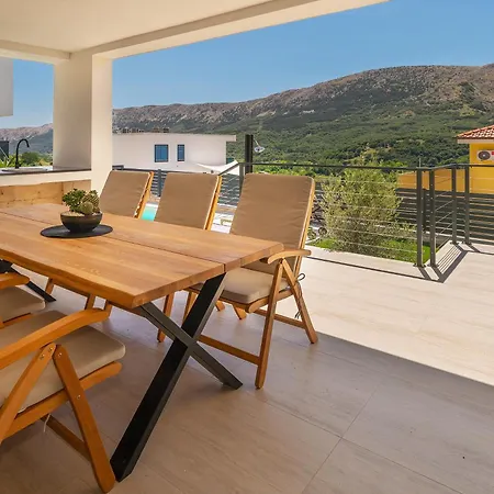 Marina With A Pool Villa