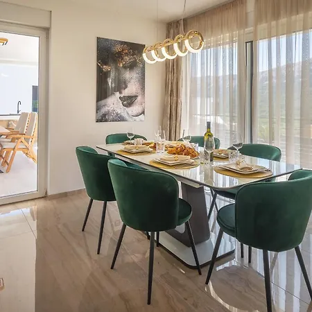 Marina With A Pool Villa Draga Bašćanska