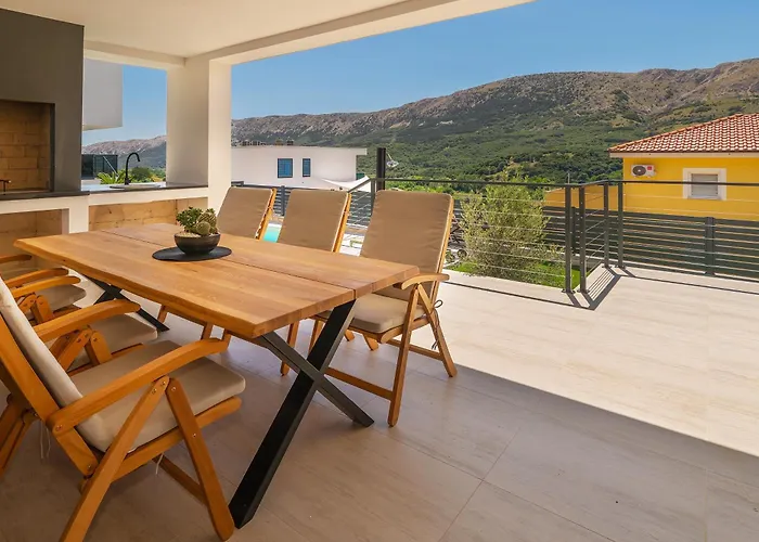 Marina With A Pool Villa