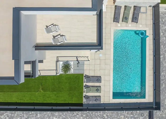 Marina With A Pool Villa *