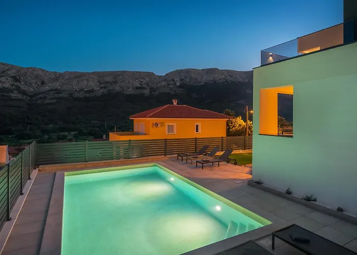 Marina With A Pool Villa *