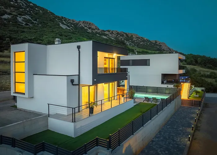 Villa Marina With A Pool