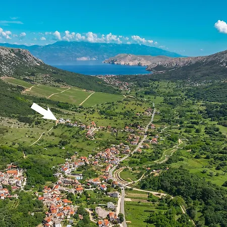 Vila Marina With A Pool Draga Bašćanska