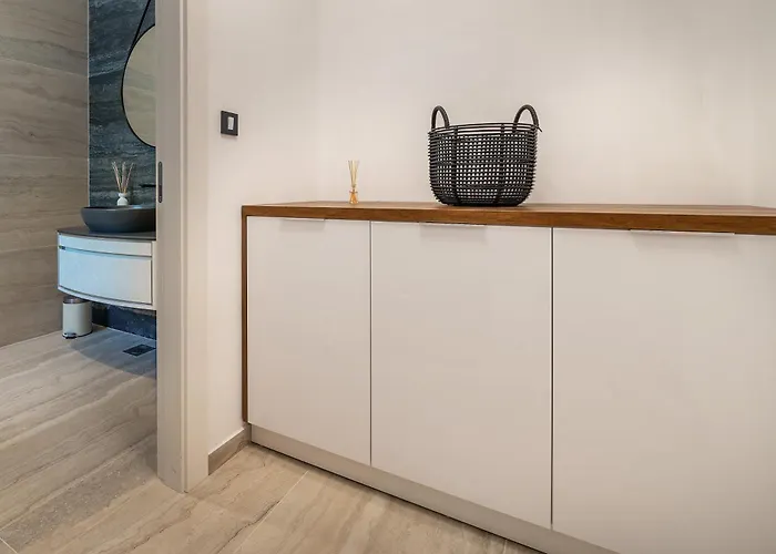 Marina With A Pool Draga Bašćanska