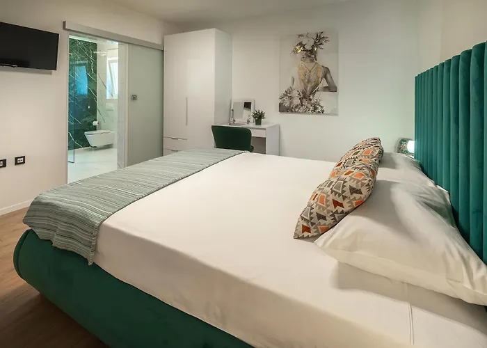 Marina With A Pool * Draga Bašćanska